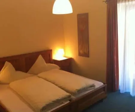 Apartment Lutonia *